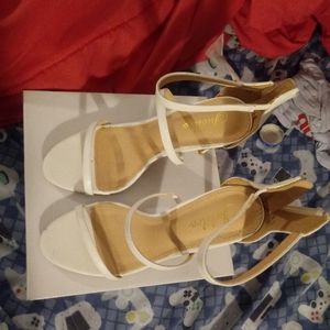 Snow White Heels 8 1/2 BrandNew
